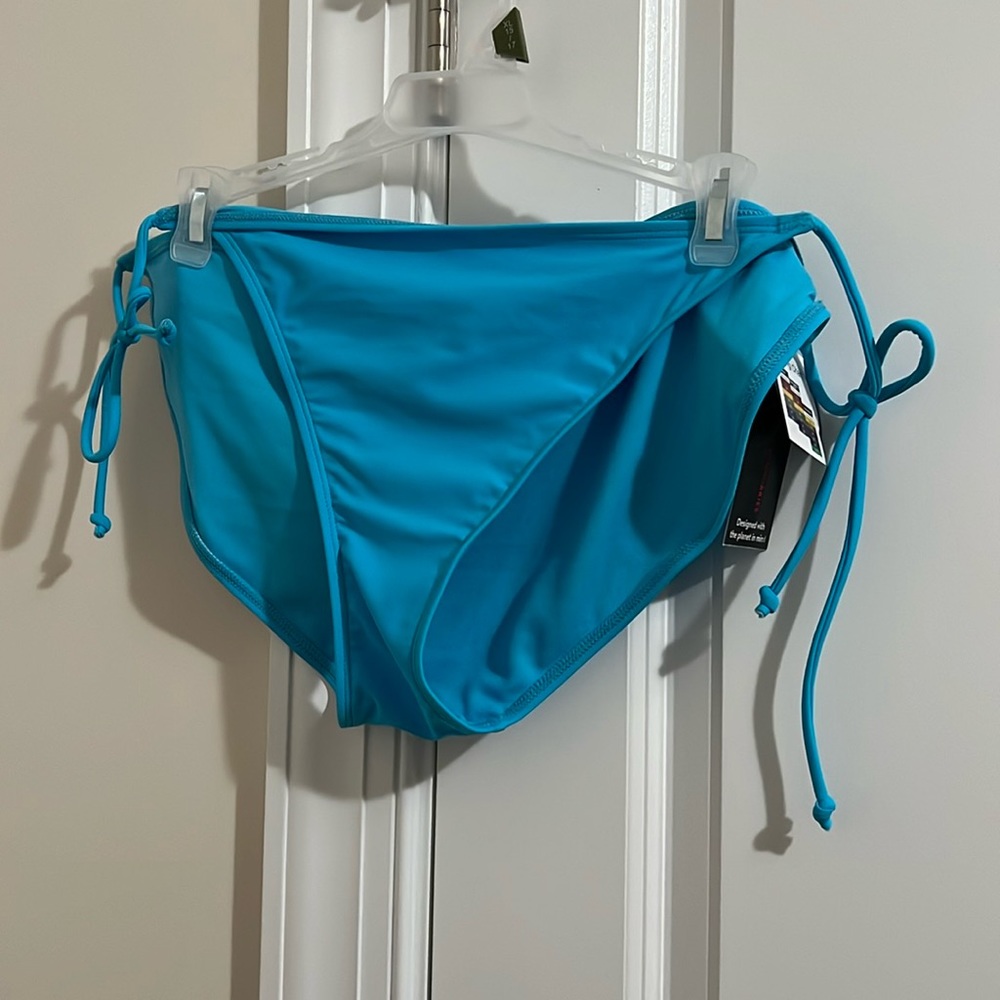 No Boundaries swim bottoms
